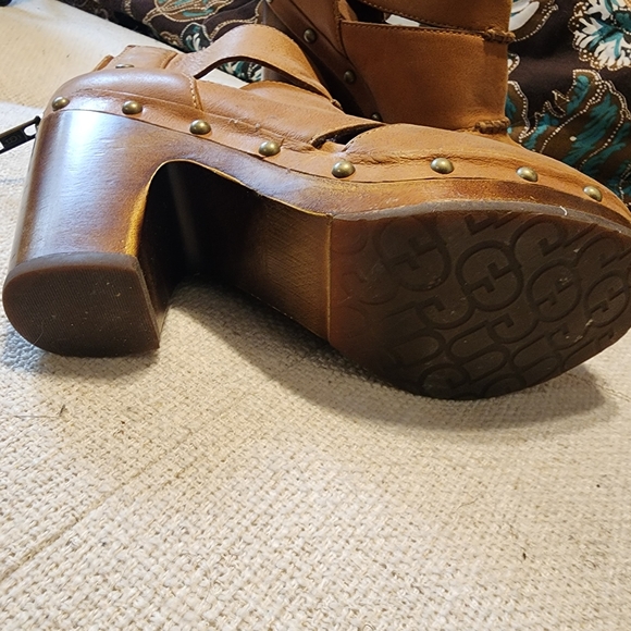 Ugg platform open toe bootie 7 - Picture 2 of 4